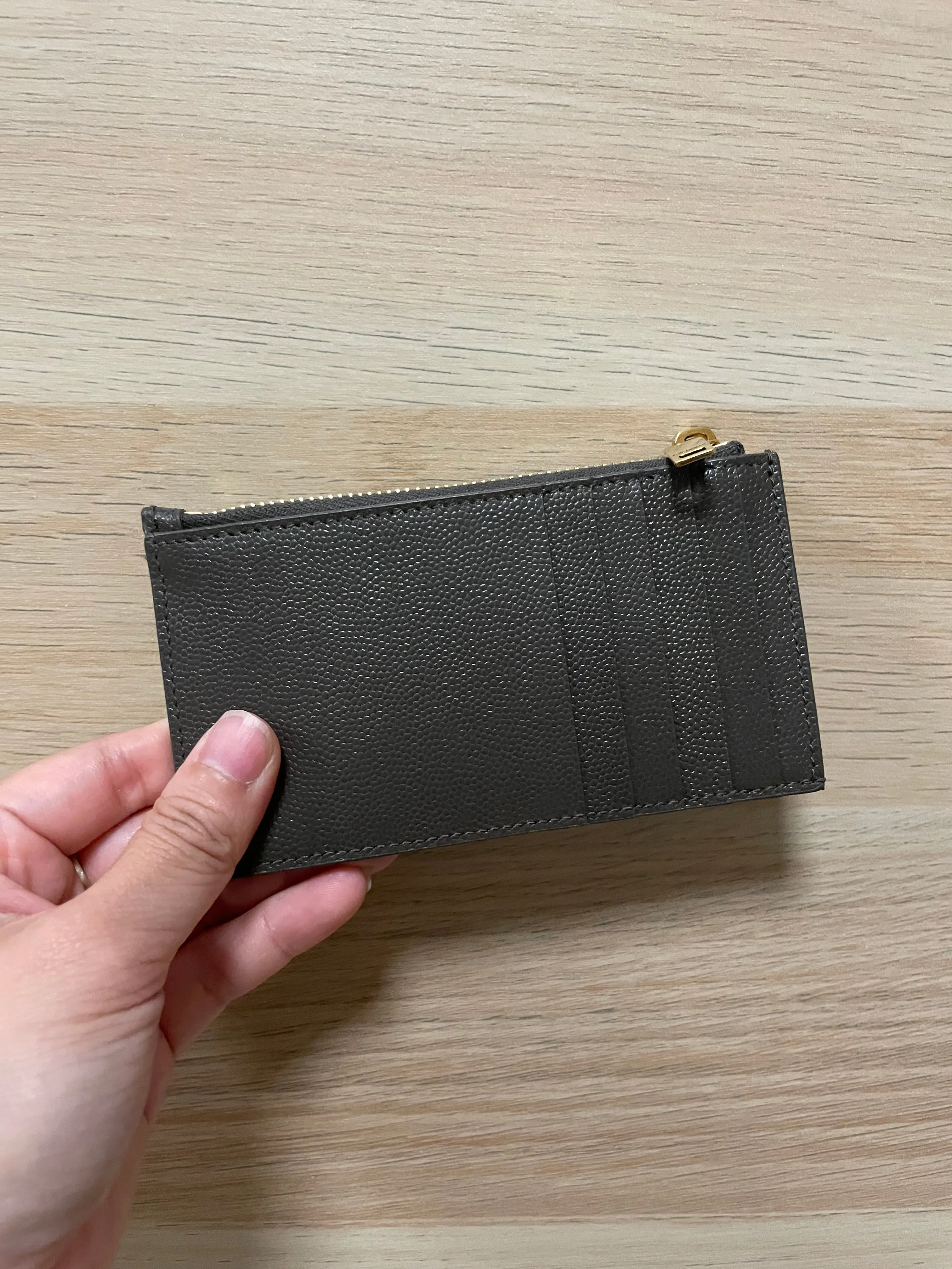 Zipper card holder